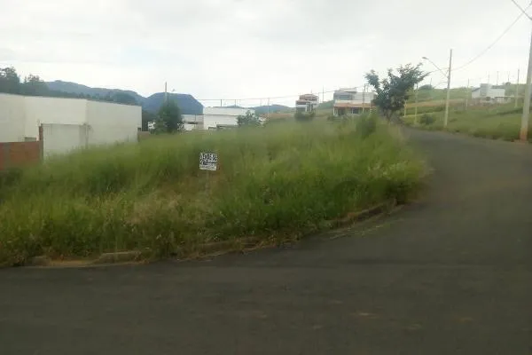Este é o local ideal para construir a casa dos seus sonhos, onde você encontra a tranquilidade...