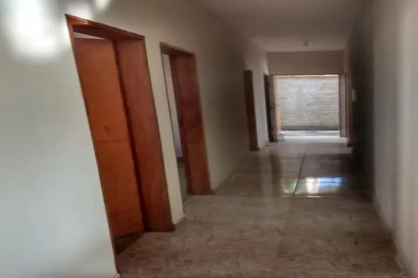 Descobrimos para você um lugar perfeito para escapar da agitação da cidade. Chácara com...