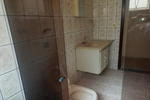 Casa com 2 quartos, sala, cozinha, garagem, no bairro João Teixeira Filho, bairro próximo da região central. - foto 2