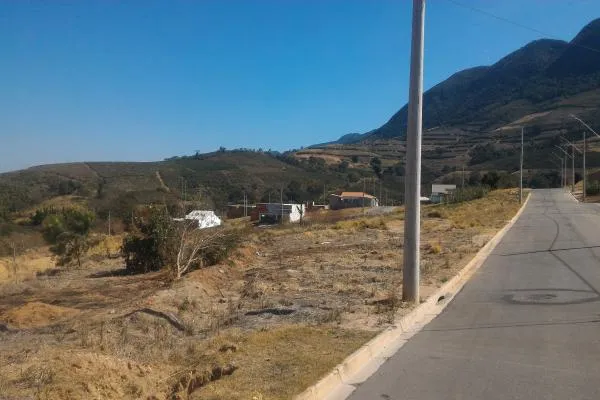 LOTES EM PRESTAÇÕES - O lugar ideal para construir a casa dos seus sonhos. Alto da Bela Vista, lotes com  250,00m², prontos para construir, com linda vista para a Serra do Caracol, até 144 meses para pagar. Bairro já formado por lindas residências de alto padrão. Para quem quer um terreno grande, para ter um amplo quintal, temos terrenos com área de 375 a 500m². - foto 6