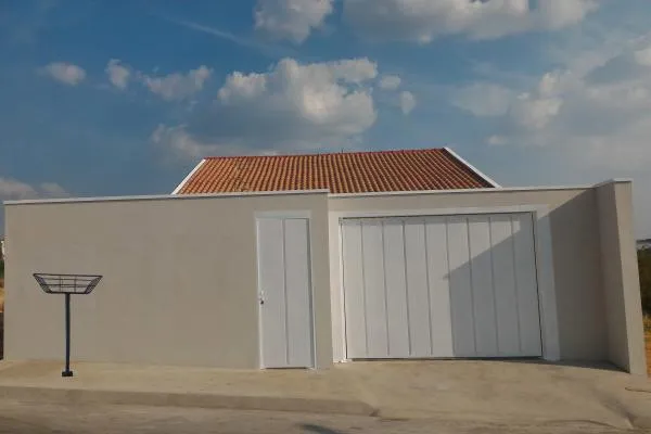 Jardim Mirante - Casa com 3 quartos, (um suite), sala copa cozinha conjugadas, tornando-se em...